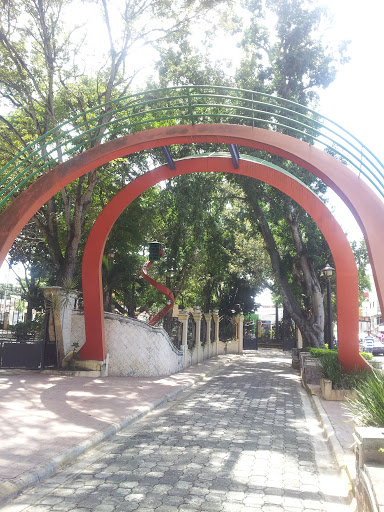 Arcos Entrada Parque Ercilia Pepin