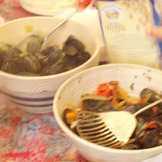 Monk's Mussels in Thai Curry Sauce