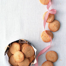 Savory Parmesan Shortbread Rounds