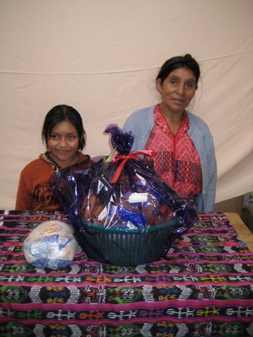 [caterinamothersdaybasket4.jpg]