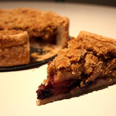 Cinnamon Crumble Apple Pie