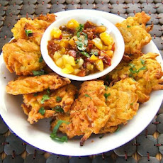 Indian Restaurant Style Onion Bhaji - Deep Fried Onion Fritters