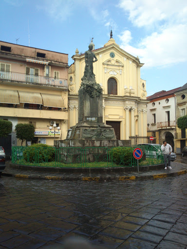 Statua Piazza Castello