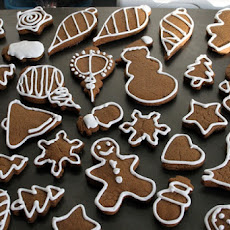Easy Gingerbread Cookies