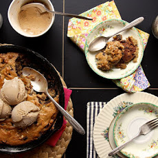 Banana, Walnut & Chocolate Cookie Cake