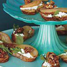 Pear-and-Goat Cheese Crostini