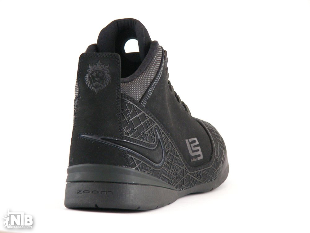 nike zoom lebron soldier ii
