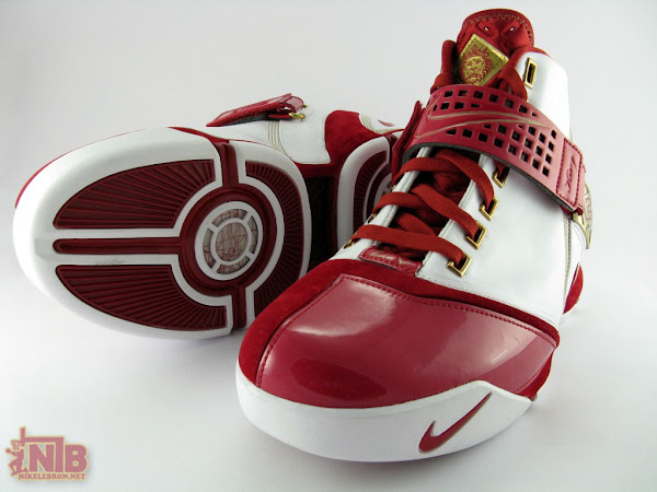 Velvet Nike Zoom LeBron V Cleveland Home Player Exclusive Part One