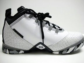 lbj soldier ii tb white black1 04 White Black Grey Zoom Soldier II TB Camo Real Pics