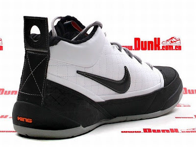 Another Look at the White/Black Mandarin LBJ Ambassador nike zoom lebron ambassador gr black white grey 5 05 Another Look at the White/Black Mandarin LBJ Ambassador