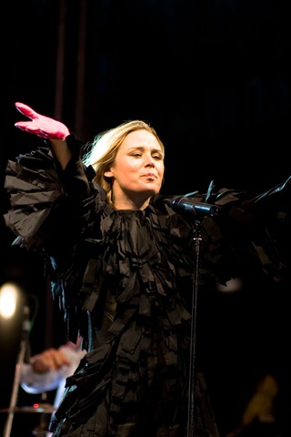 [roisin murphy21[12].jpg]