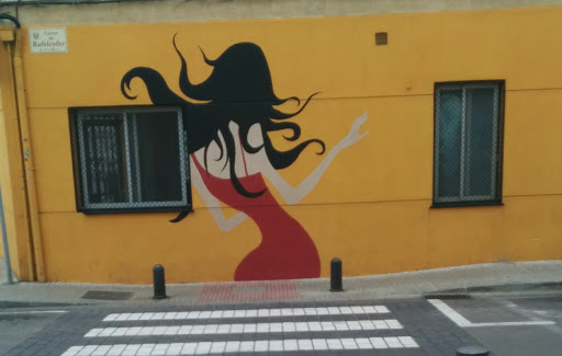 Graffiti Chica Bailando