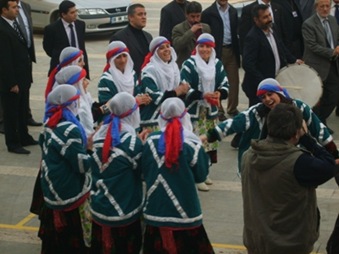 diyarbakir folklor halk oyunlari