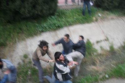 [Fasist_saldiriya_antifasist_direnis_20061205_202008[2].jpg]