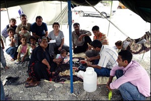 [kurt_isciler_cadirda_yoksulluk[2].jpg]