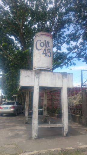 Giant Colt45 Can Statue