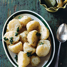 Boiled Potatoes with Parsley and Dill
