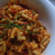 Spicy Pasta With Tomato & Bacon Sauce