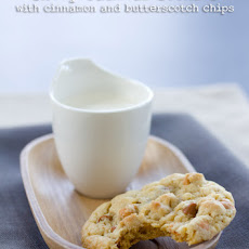 Chewy Oatmeal Cookies with Cinnamon and Butterscotch Chips