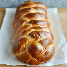 How to Make Challah Bread