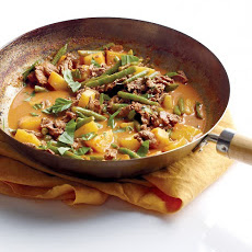 Beef and Pineapple Red Curry