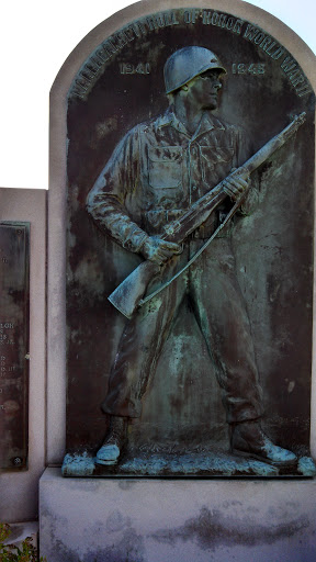 Narragansett World War II Memorial