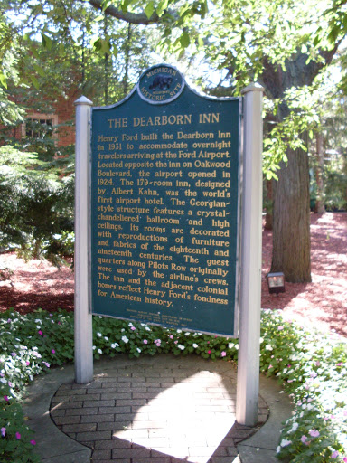 The Dearborn Inn / Colonial Ho
