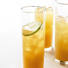 Pineapple-Rum Cocktail