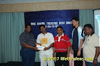 Capt giving away prize for 10th place: Die Hard 5.0 (Nilamegam Maniam, Omantaram Kangarajoo, Sadishwara Rau Narayanasamy, Paramasivam Perumal) Capt giving away prize for 10th place: Die Hard 5.0 (Nilamegam Maniam, Omantaram Kangarajoo, Sadishwara Rau Narayanasamy, Paramasivam Perumal)