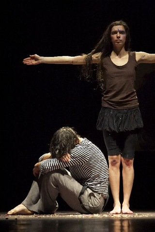 [doi_dintre_noi7[5].jpg]