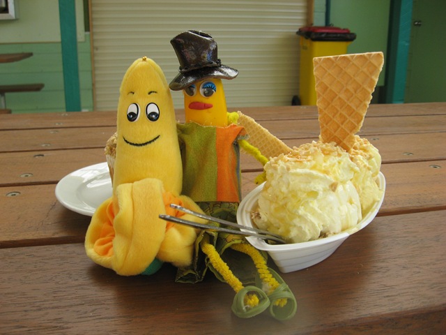 [THE BIG BANANA 012[2].jpg]