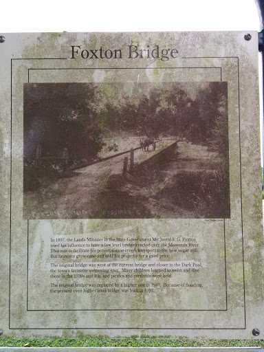 Foxton Bridge Plaque