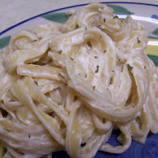 Creamy Fettuccine Alfredo