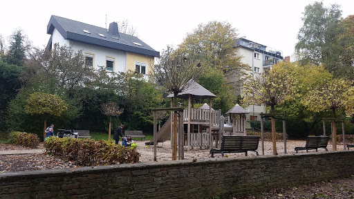 Rhein-Spielplatz 