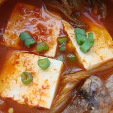 Kimchi Jjigae (Korean Kimchi Soup)