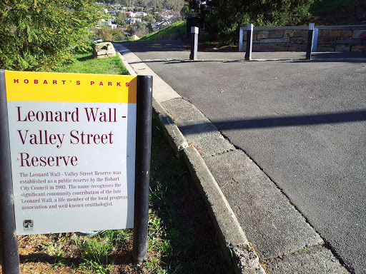 Leonard Wall-Valley Street Reserve