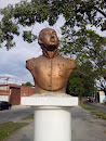 Busto Atanasio Girardot