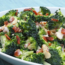 Creamy Broccoli Salad with Bacon, Cheddar & Almonds
