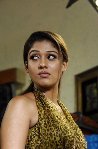 [Kuselan-stylish-stills-179[3].jpg]