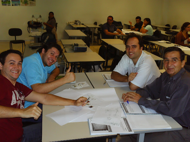 Alexandre (Azul), Eu (Vermelho), Alberto (Branco) e Mário