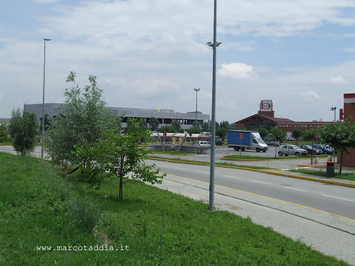 Parcheggio del Bennet il 16/06/2008 Parcheggio del Bennet il 16/06/2008