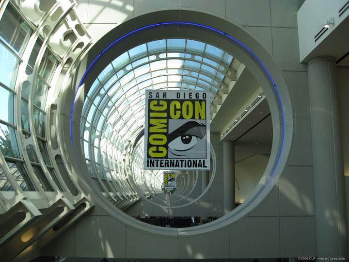 Comic-Con banners