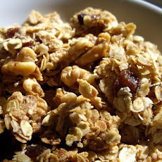 Cinnamon Walnut Granola