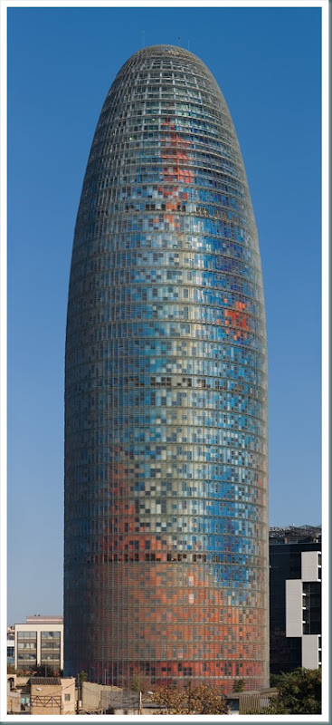 Torre_Agbar_-_Barcelona,_Spain_-_Jan_2007.jpg