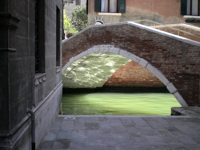 [venice_bridge[6].jpg]