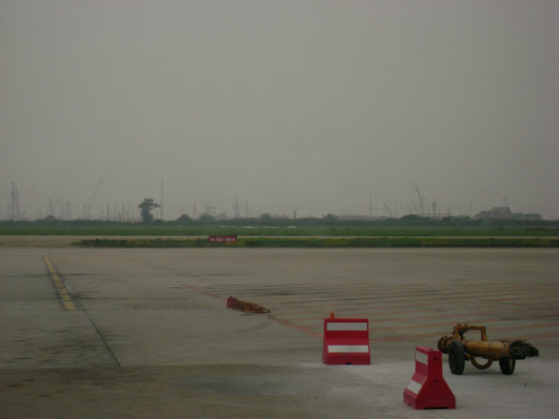 Another defining picture of Shanghai. This was taken at Hongqiao Airport. There are many more cranes in the distance than I care to count...