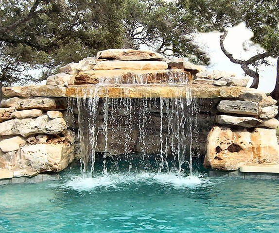 [backyard 2[8].jpg]