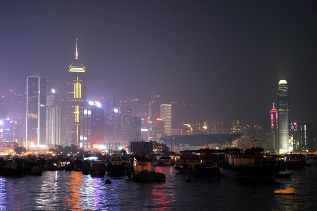 [Skyline[3].jpg]