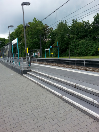 Heddernheimer Landstraße Trainstation