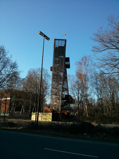 Verdrehter Turm